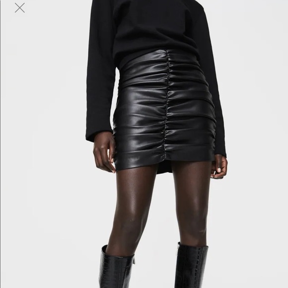ZARA Draped Faux Leather Skirt - Picture 4 of 6